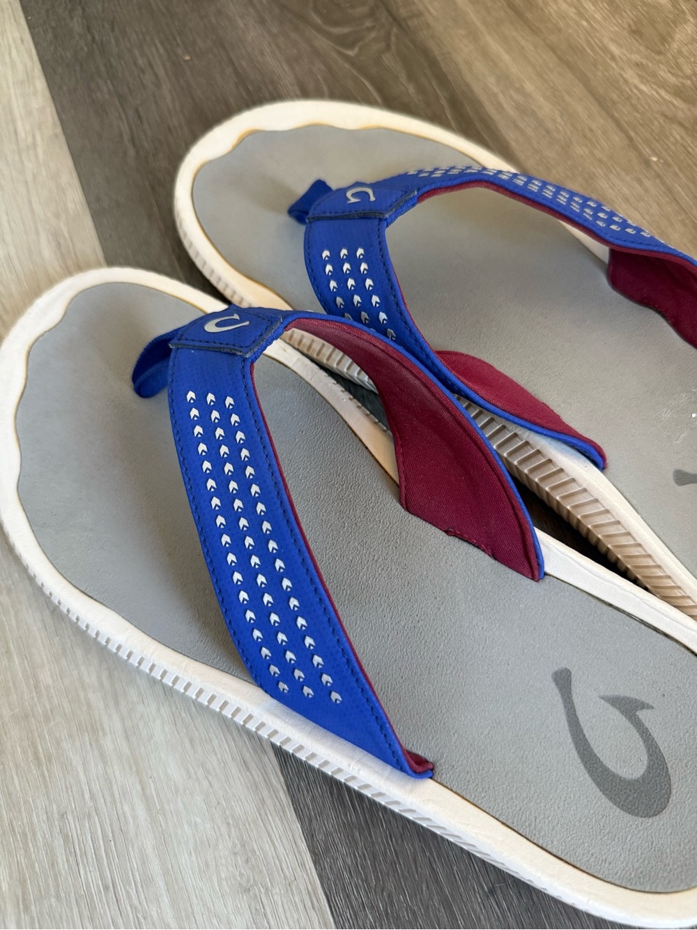 OluKai Ulele Men's Thong Beach Sandals (sz 10) - Picture 4 of 6